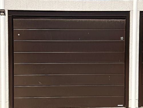                                         Garage à louer à Kortemark, € 75
