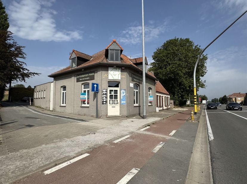 Commercieel ingesteld? Zin om een eigen zaak uit te bouwen?<br />
Wij bieden u op een topligging de mogelijkheid om een eigen zaak uit te bouwen. Het