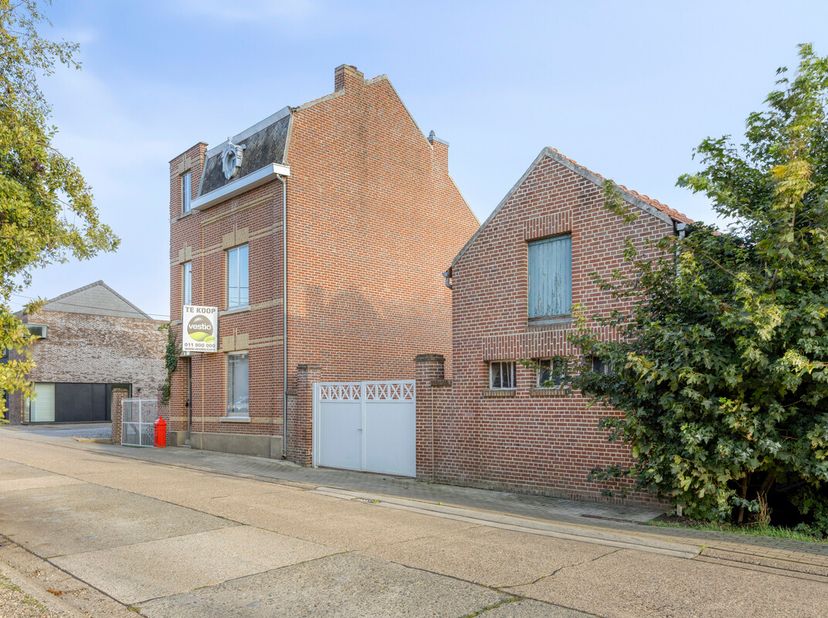 Huis te koop in Heukelom-Dorp 12,
                    3770 Riemst