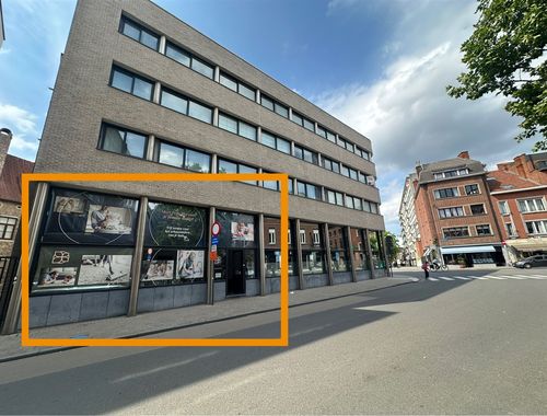                                         Bâtiment commercial à louer à Leuven, € 1.900
