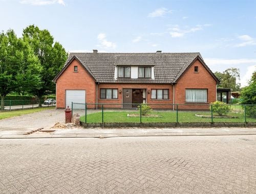                                         Maison unifamiliale à vendre à Sint-Job-in-'t-Goor, € 449.000
