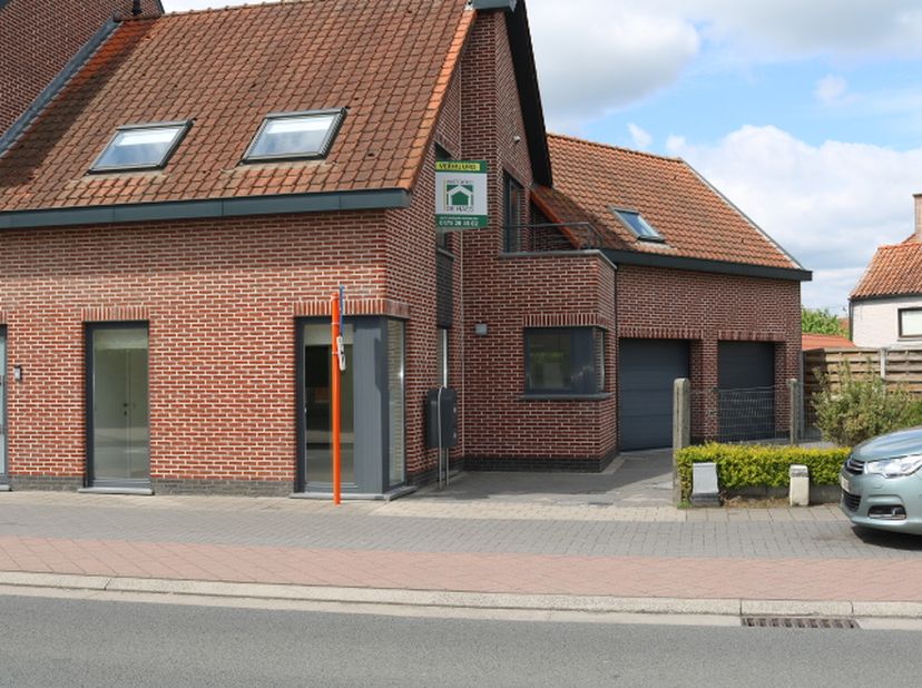 Appartement à louer
                    à 9820 Merelbeke