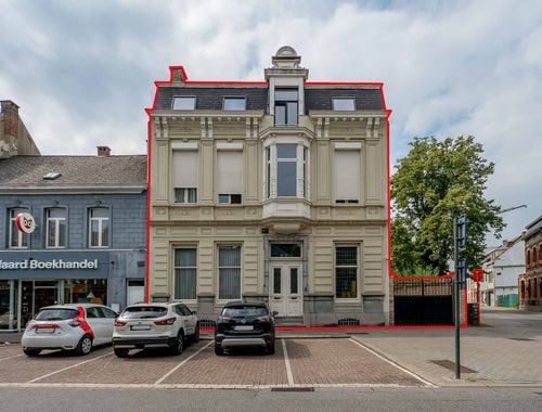                                         Maison de maître à vendre à Willebroek, € 350.000
