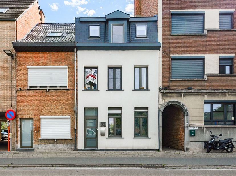 Huis te koop in Nekkerspoelstraat 122,
                    2800 Mechelen