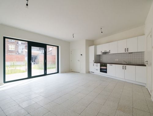                                         Duplex te huur in Schaarbeek, € 2.100
