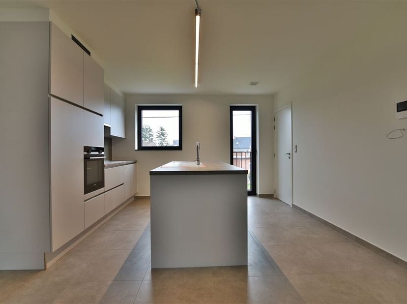 Prachtig nieuw appartement<br />
Deze site heeft een tijdloze, smaakvolle architectuur met oog voor klasse. De inrichting is gedaan met hoogwaardige m