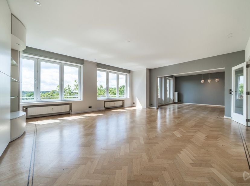 Appartement te koop
                    in 1180 Ukkel