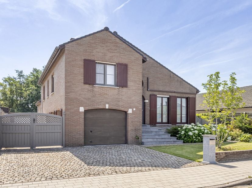 Maison à vendre à Opstal 12,
                    2440 Geel