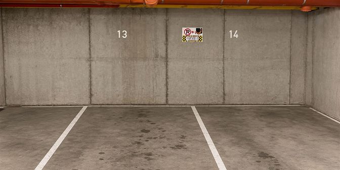 Garage te koop in Oudesteenweg 29-33 bus P13, 2060 Antwerpen