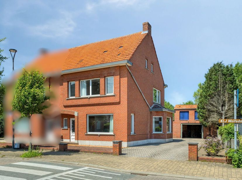 Huis te koop in Wolfsdonk-Dorp 4,
                    3201 Langdorp