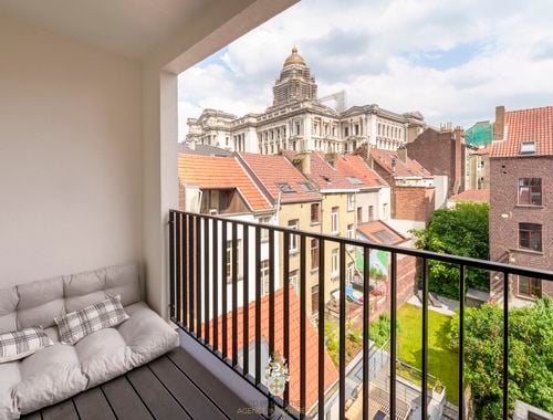                                         Duplex te koop in Brussel, € 342.500
