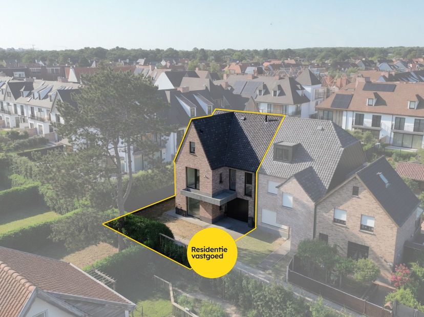 Maison à vendre à Jan Devischstraat 32,
                    8300 Knokke