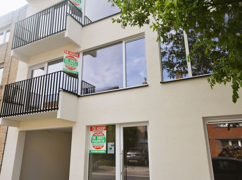 Appartement à louer
                    à 8200 Sint-Andries