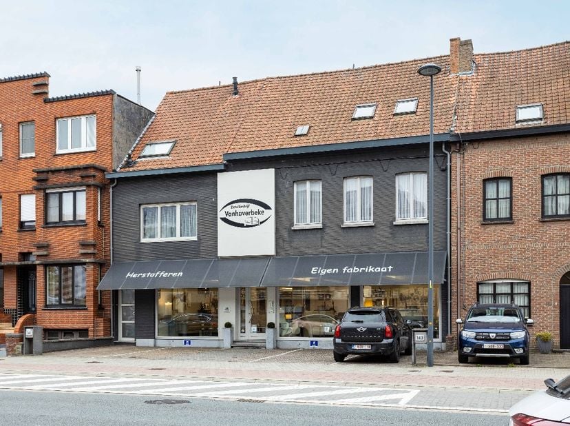 Huis te koop in Kortrijksesteenweg 141,
                    8530 Harelbeke