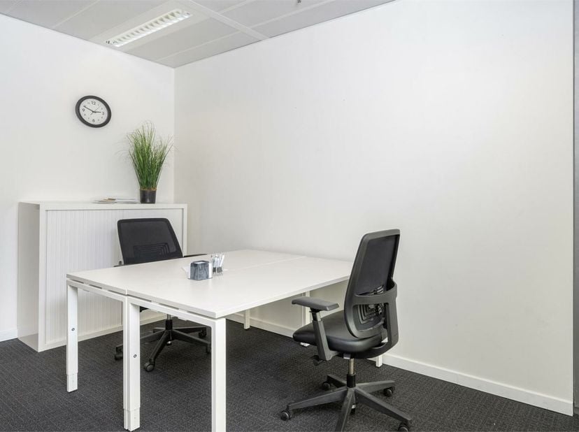 Bien professionnel à louer
                    à 1050 Ixelles