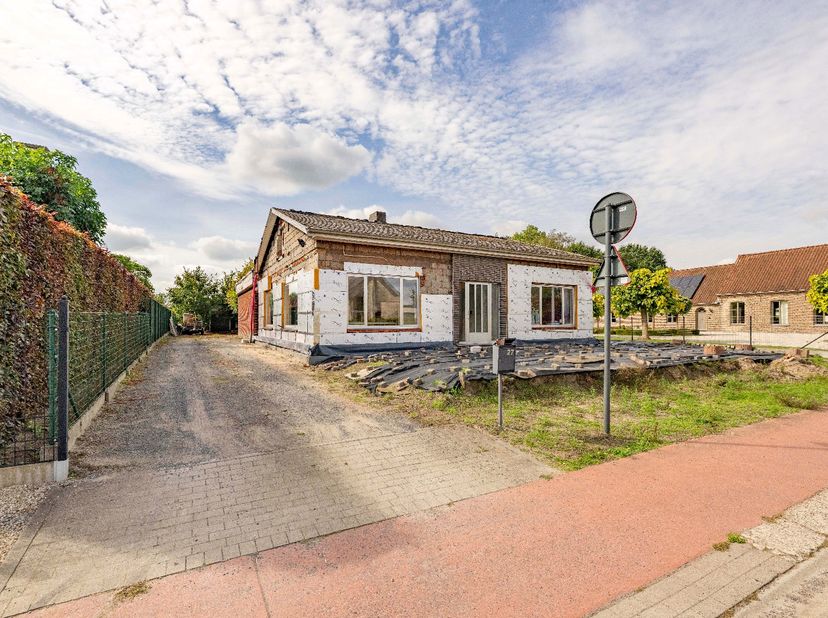 Maison à vendre à Duifhuisstraat 27,
                    9770 Kruishoutem