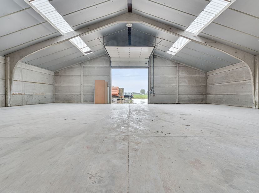 Bien professionnel à louer
                    à 8560 Wevelgem
