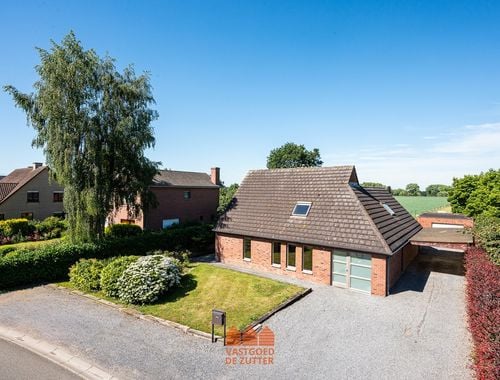                                         Woning te koop in Deinze, € 399.000
