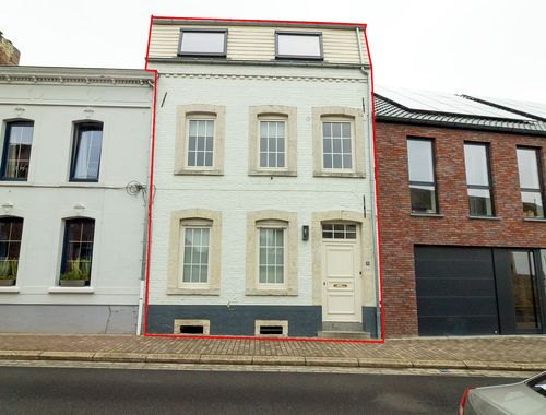                                         Maison deux facades à vendre à Hoegaarden, € 145.000
