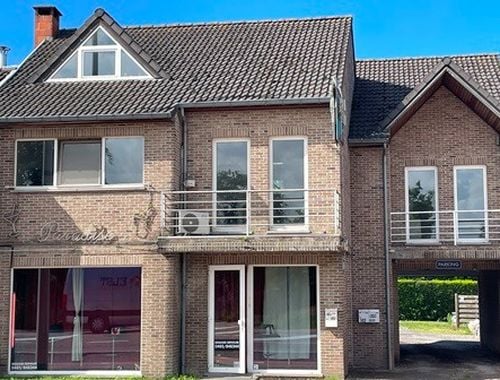                                         Handelsgelijkvloers te koop in Sint-Truiden, € 349.000
