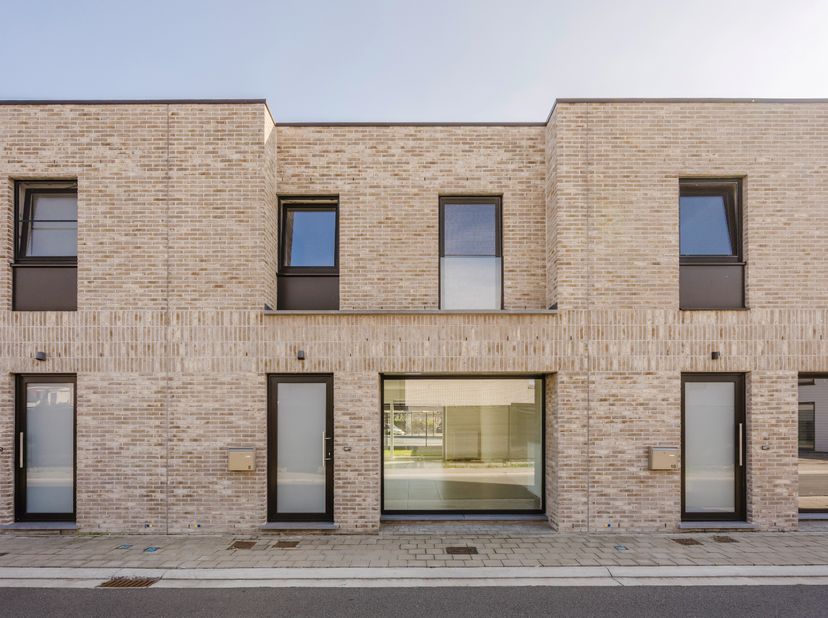 Huis te koop in Weegbreestraat 8,
                    8540 Deerlijk