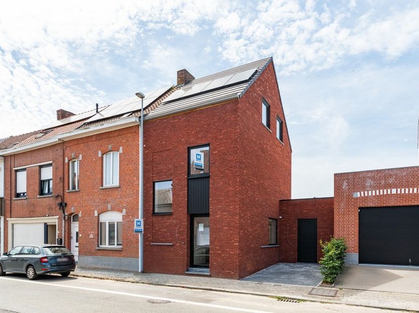 Huis te koop in Kruisekestraat 93,
                    8940 Wervik