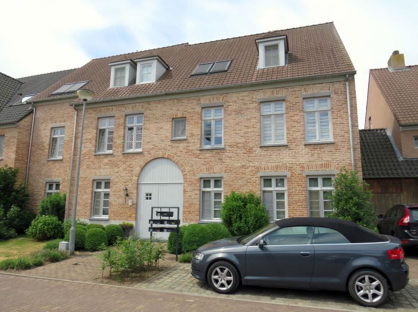 Appartement te koop in Berthoutsdreef 94,
                    2440 Geel