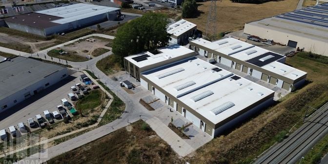 Bedrijfsvastgoed te koop in Nelekouter, 8800 Roeselare
