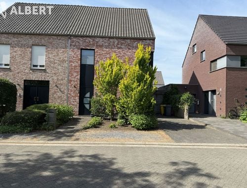                                         Maison unifamiliale à louer à Rijkevorsel, € 1.550
