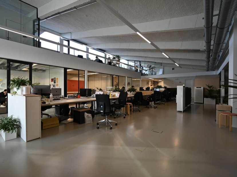 Bedrijfsvastgoed te huur in Rijnkaai 100,
                    2000 Antwerpen