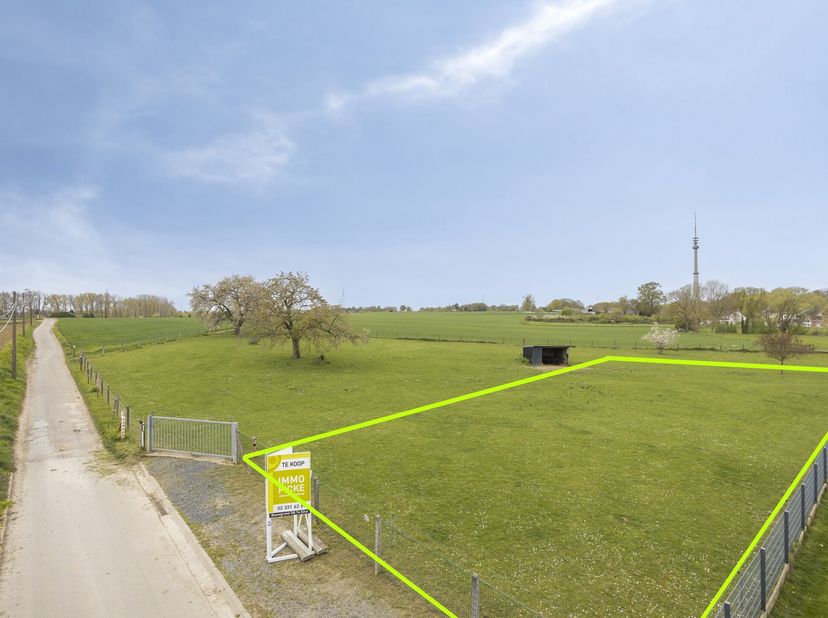 Immo Pické vous propose ce terrain à bâtir pour une construction 4-façades (7 ares 53 centiares), situé dans une rue extrêmement calme et offrant une