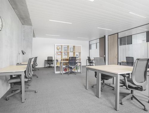                                         Immeuble de bureaux à louer à Brecht, € 1.579

