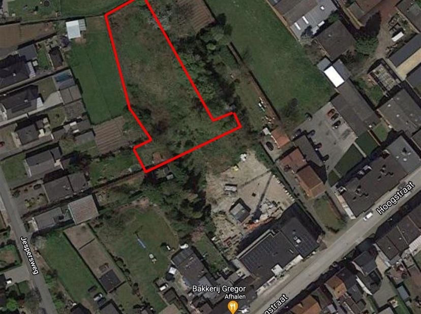 Weiland te huur in Schriek<br />
<br />
De weide heeft een totale oppervlakte van 3128 m² en is geschikt voor het houden van paarden, geiten, schape