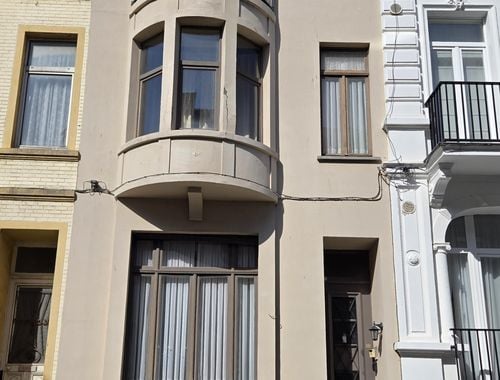                                         Herenhuis te koop in Oostende, € 289.000
