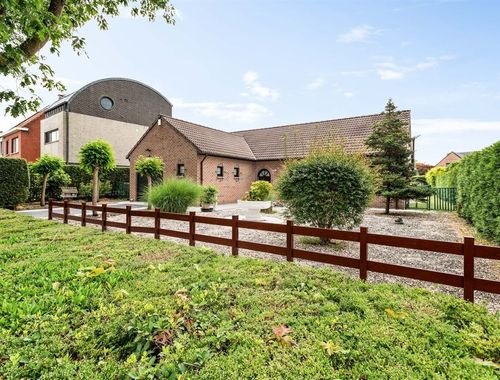                                         Villa te koop in Lint, € 625.000
