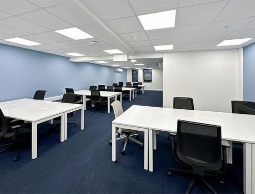                                         Bureaux à louer à Schaerbeek, € 5.006
