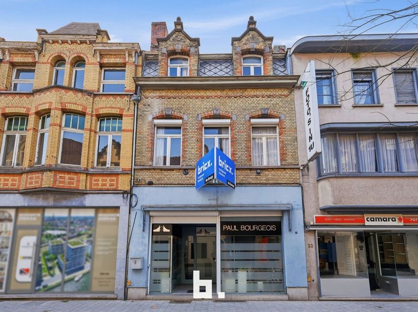 Bien professionnel à vendre à Marktstraat 31,
                    8870 Izegem