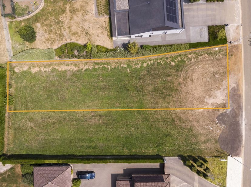 BOUWGROND VOOR HALFOPEN BEBOUWING VAN 7A91CA TE LUMMEN!<br />
Deze bouwgrond, gekend als lot 7B van een goedgekeurde verkaveling (voorwaardelijke verk