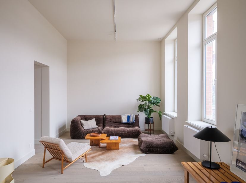 Sint-Amandsberg – Kwalitatief handelshuis met handelsruimte en woning met terras, op fietsafstand van het centrum van Gent<br />
<br />
Deze woning me