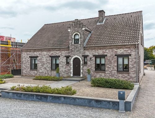                                         Woning te koop in Heusden, € 489.000
