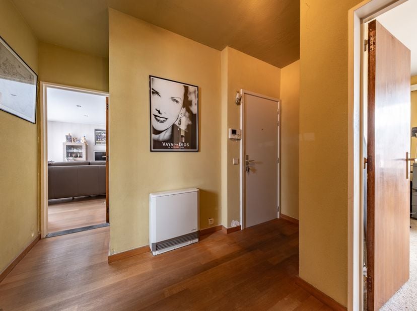 Appartement te koop in Kasteelstraat 71,
                    9100 Sint-Niklaas