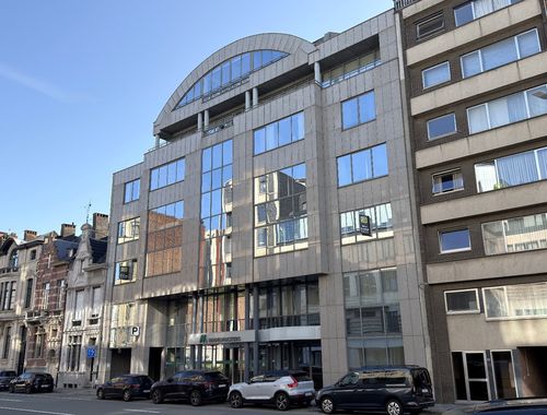                                         Kantoor te huur in Berchem, € 7.406,67
