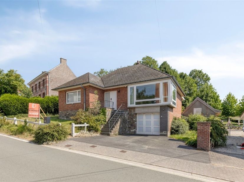 Maison à rénover idéalement située sur un terrain de 781 m² dans les Ardennes flamandes<br />
C'est dans un cadre magnifique, sur les flancs du Wolve