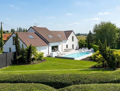                                         Villa à vendre à Obigies, € 1.490.000
