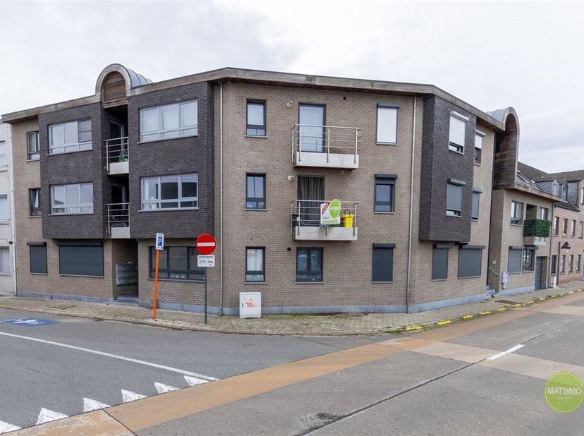 Appartement prêt à l'emploi avec un plan compact et fonctionnel à Mol. La propriété dispose d'une chambre à coucher et d'une salle de bain, avec une s