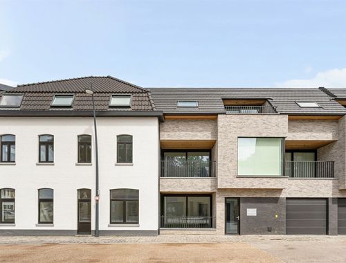                                         Appartement te koop in Sint-Baafs-Vijve, € 325.000

