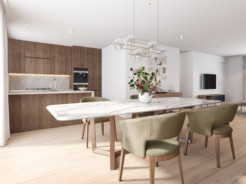 De woning is gelegen in de gegeerde Ter Tommendreef, een rustige residentiële straat met een aangename woonsfeer en weinig verkeer. Hier geniet je dag