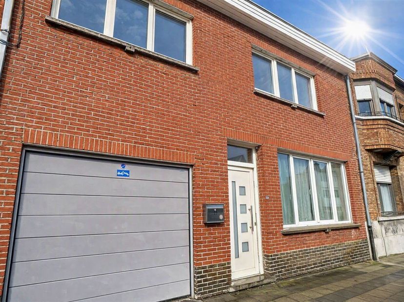 Maison à vendre à ,
                    7712 Herseaux