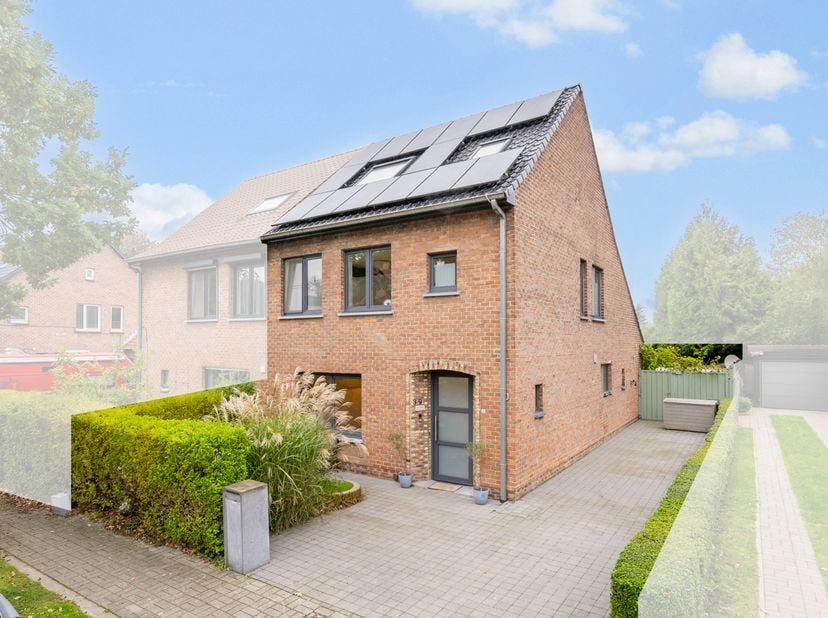 Huis te koop in Tuinwijk Jan Verhaegen 39,
                    9820 Merelbeke