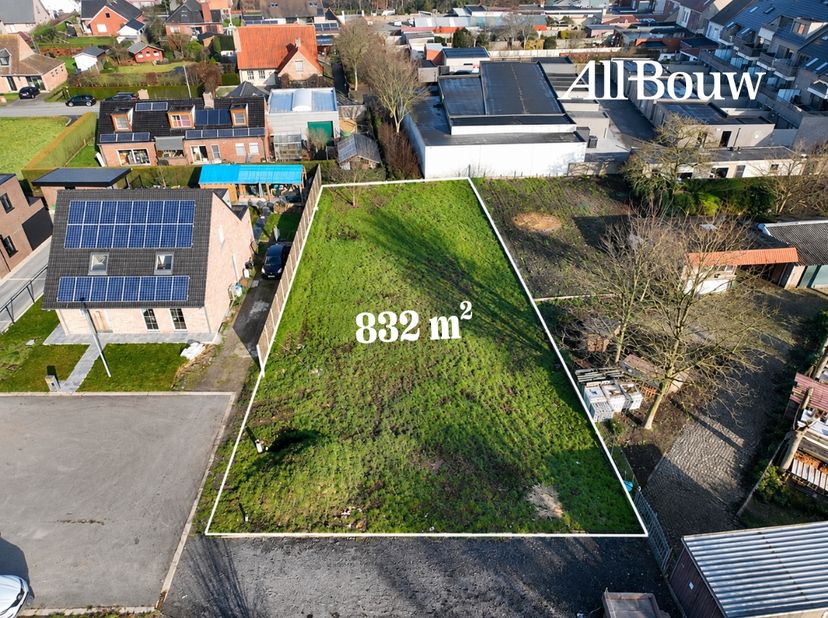 Project te koop in Vlaanderenlaan 11-13,
                    8750 Zwevezele